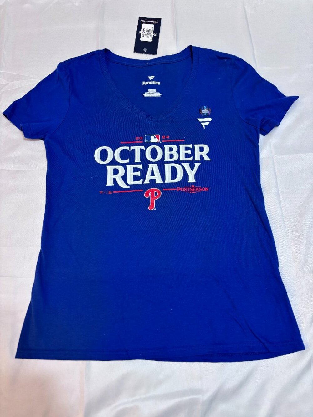 Fanatics Philadelphia Phillies 2024 Postseason October Ready V-Neck T-Shirt NWT